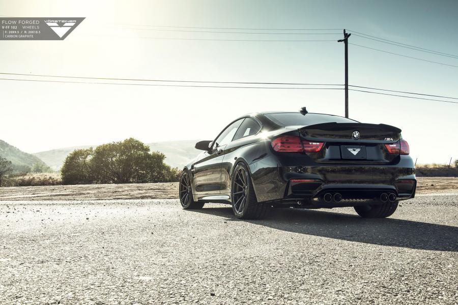  BMW M4 Coupe EVO by Vorsteiner 2015 года  (фото 2 из 13)